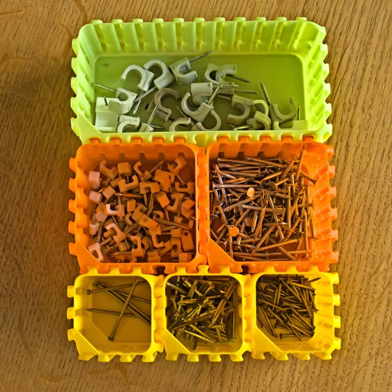 Interlocking and stackable containers V2 (vase mode)