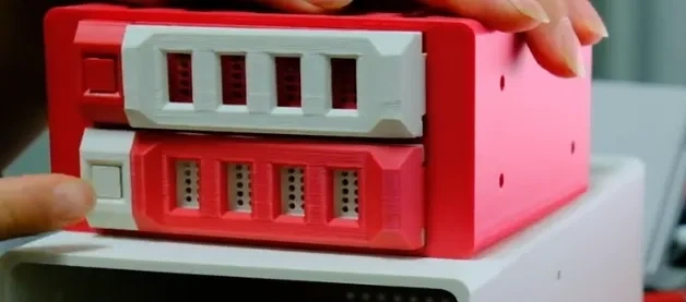 Miniatura 2 do modelo 3D 免零件安装 daier（呆鹅）硬盘托架 服务器硬盘支架 3.5寸2.5寸硬盘通用 NAS机箱硬盘支架