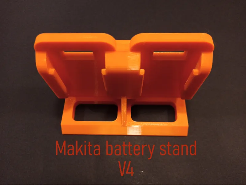 Quadruple Makita battery stand. 10,8-12v