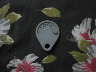 Lock Reminder Keychain