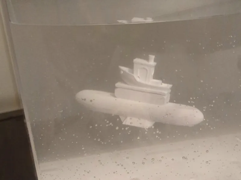 Benchy Rising & Diving Toy Sub