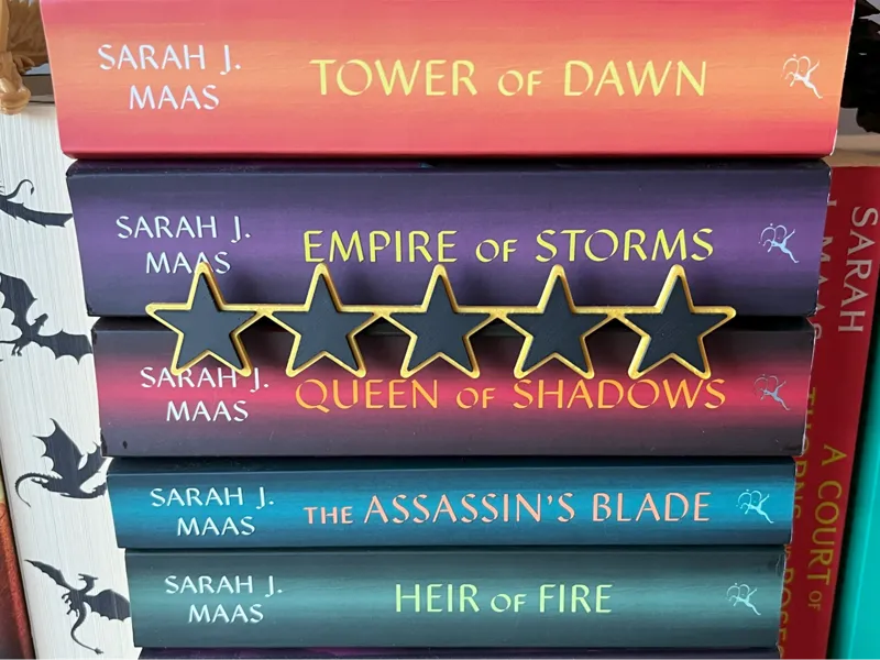 Bookshelf Stars - Five Stars Rating Decor