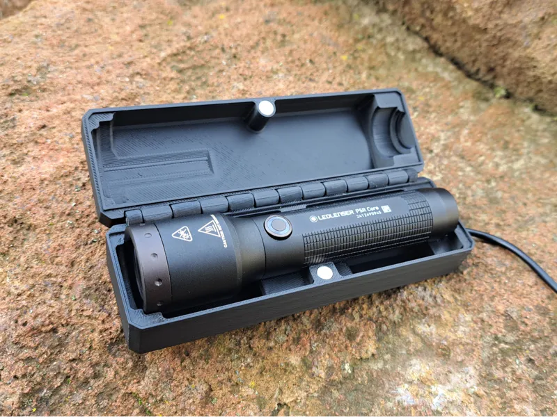 Ledlenser P5R Box mit Ladefunktion