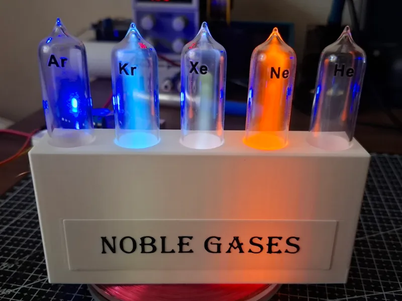 Noble gases display (holder)