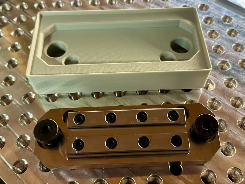 SMW Mod Vise – Dual Station Center Gridfinity Tray