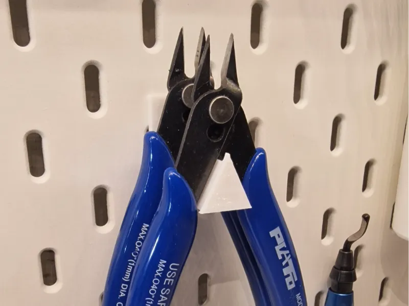 Clipper/pliers holder for IKEA skadis, easy print