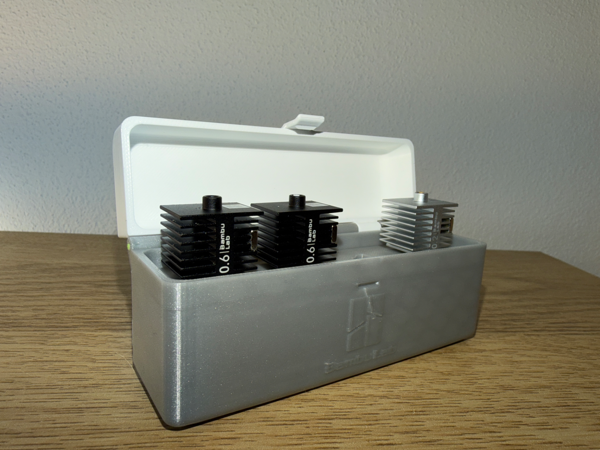 Compact Nozzle box stand