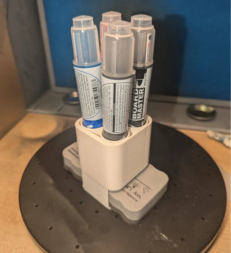 Simple whiteboard marker case + eraser