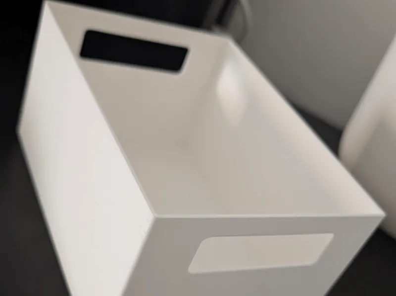 Parametric box with handles