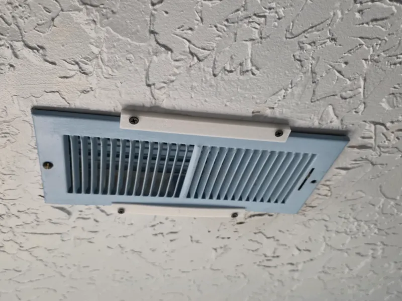 Ceiling Vent Cover Helper
