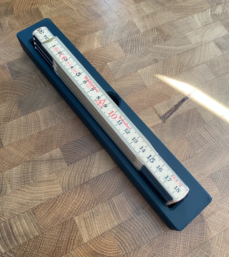 Yardstick holder gridfinity