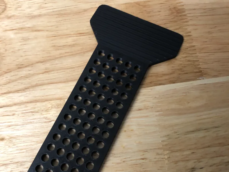 Bed scraper
