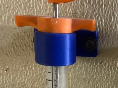 Syringe Holder 3quarter