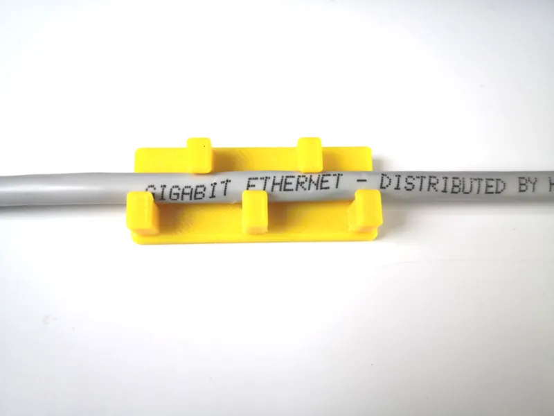 retaining clip for cable (diameter 5mm)