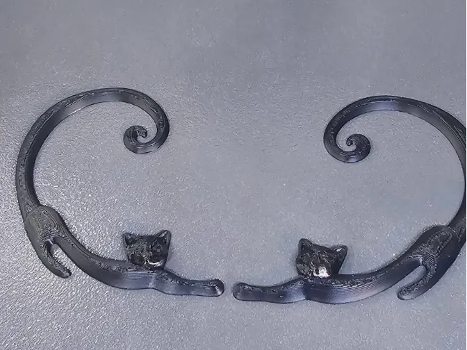 Cat Stretch Ear Piece