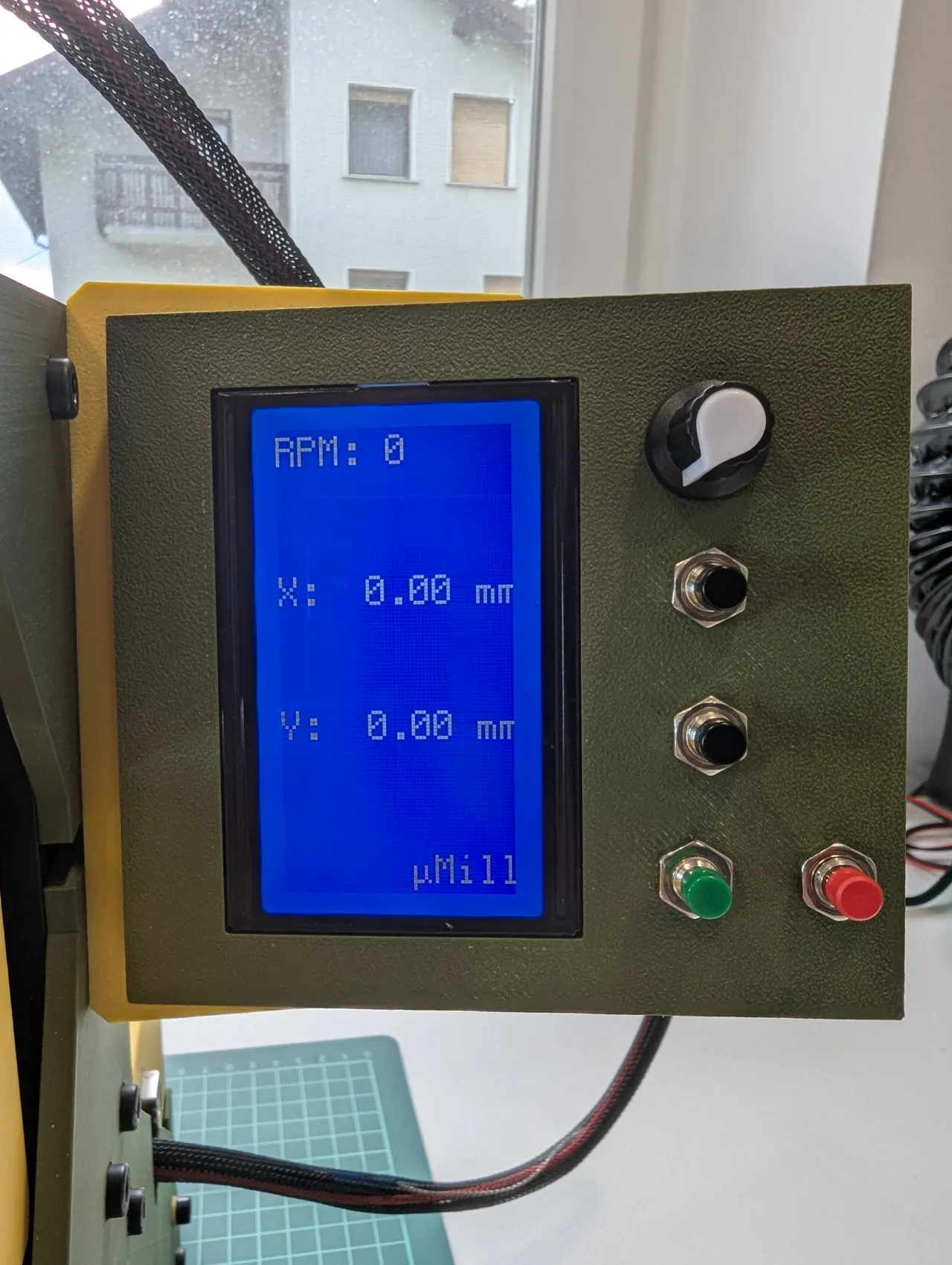 µMill – Manual Micro CNC Mill with Digital Readout view 3