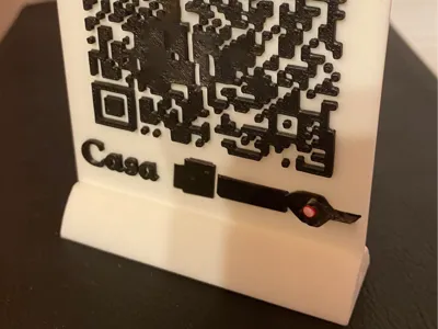 QR with stand