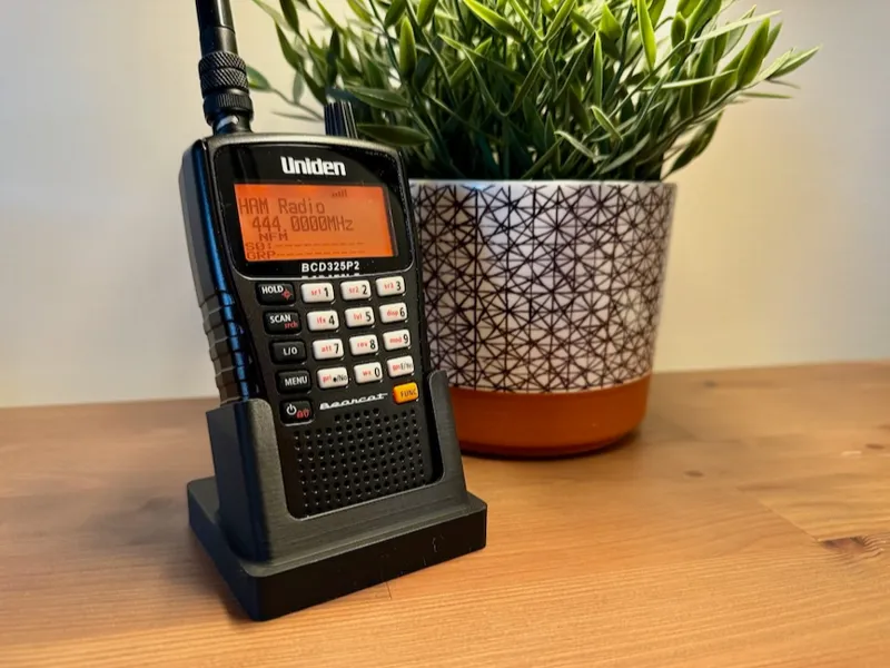 Uniden Bearcat Desktop Stand