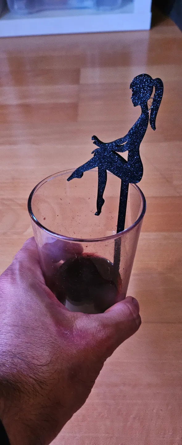 Cocktail sticks /  Drink stirrer