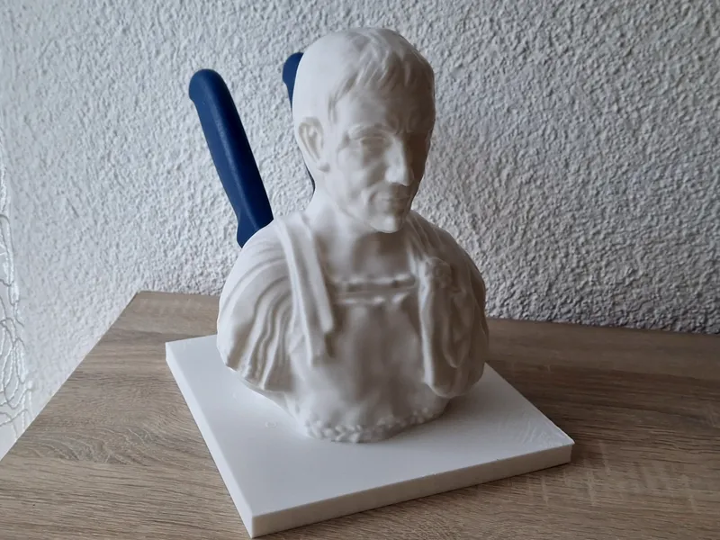 Julius Caesar - knife holder