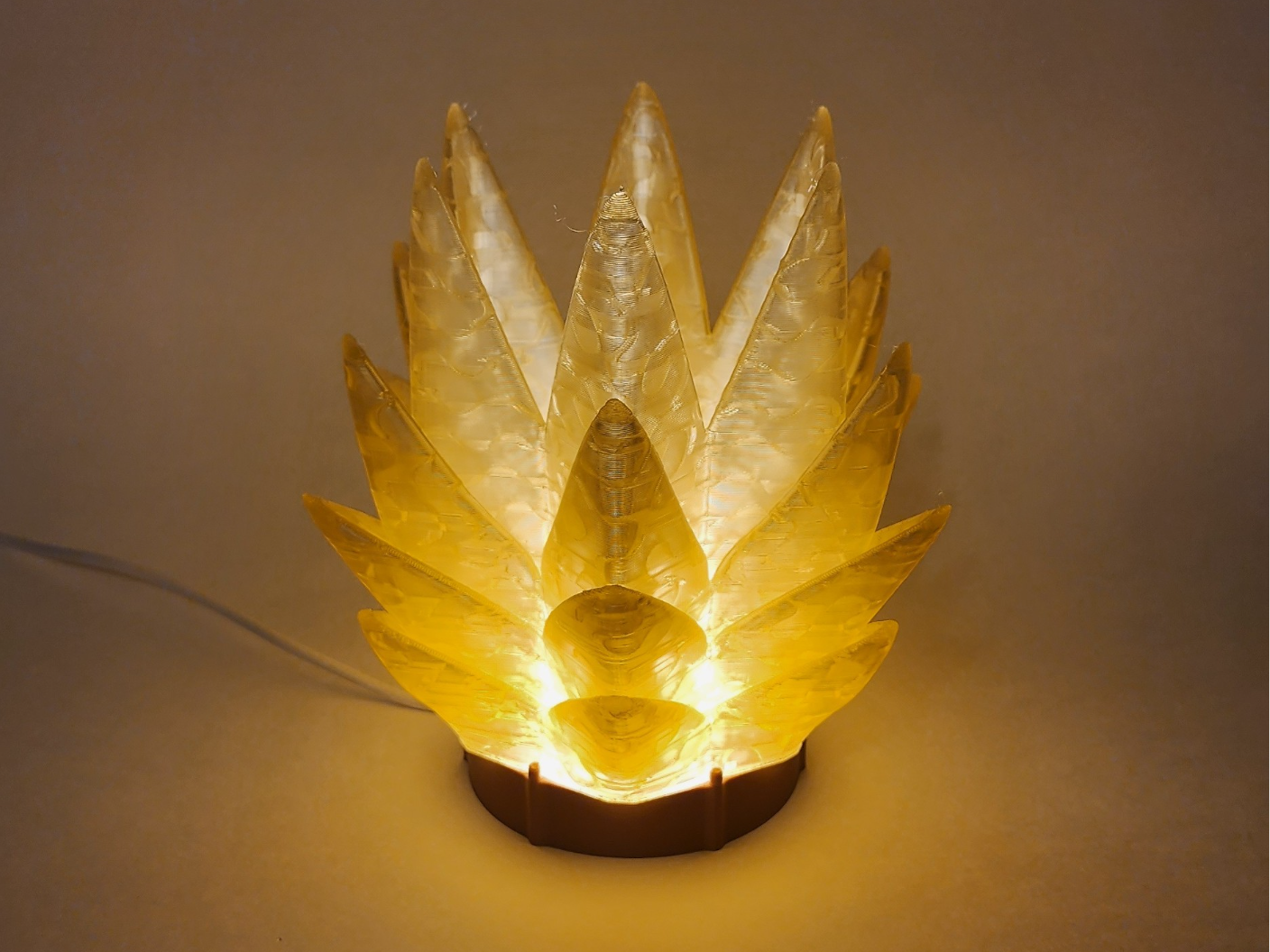 Dragon Scale LED Lamp