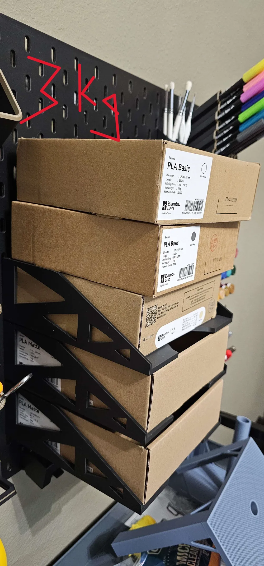 Mounted Shelf Filament Box by SaessenthesisMakerWorld: Download Free 3D ...