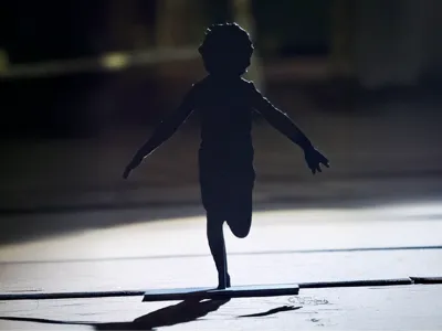 Running Kid (Weapons) Halloween Yard Decoration