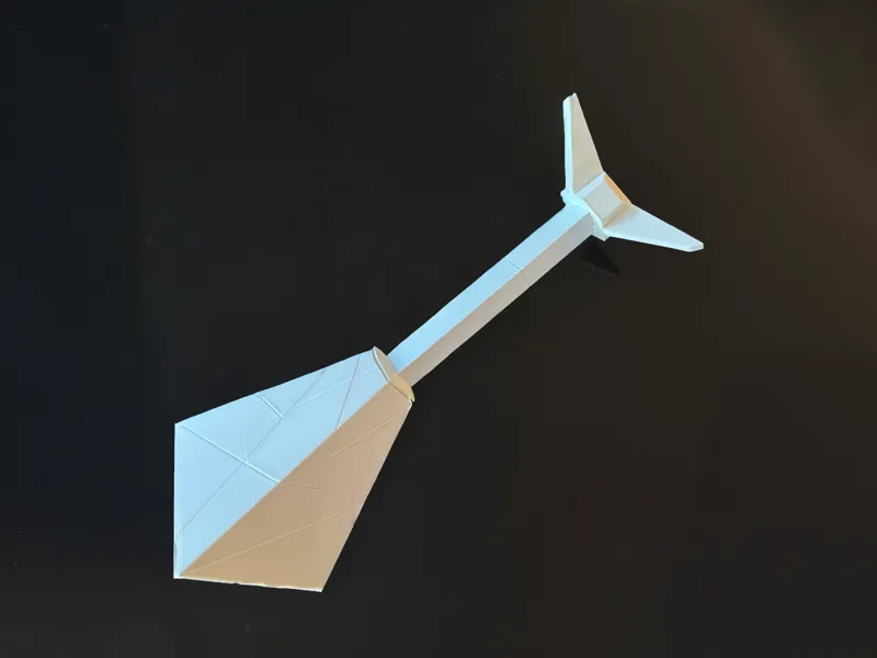 Helmet Stand - Facet design prop holder