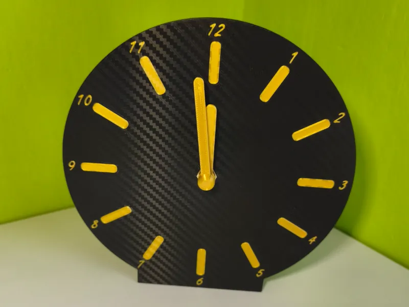 Minimalist carbon texture clock
