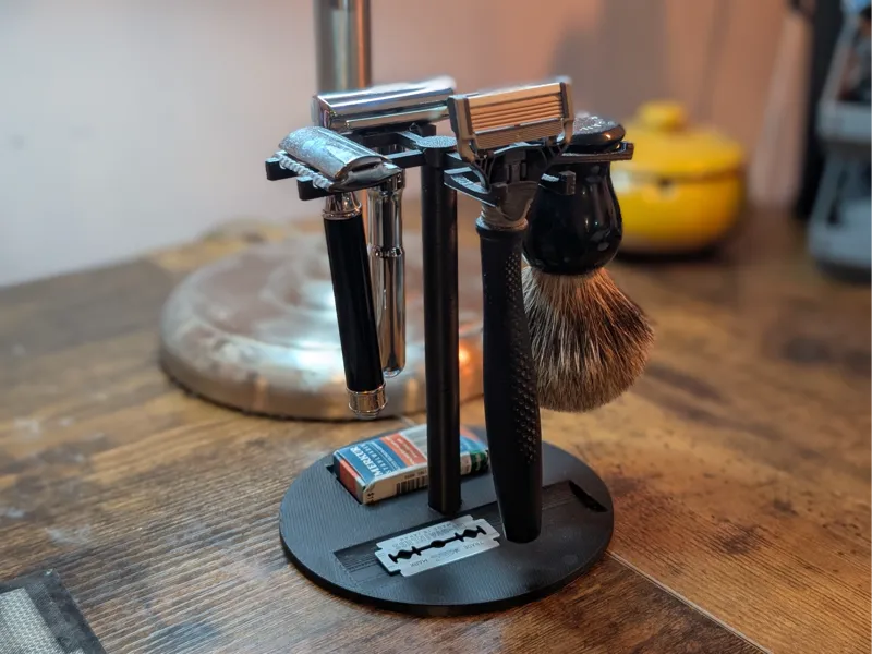 Shaver/Razor organizer for dual edge razors