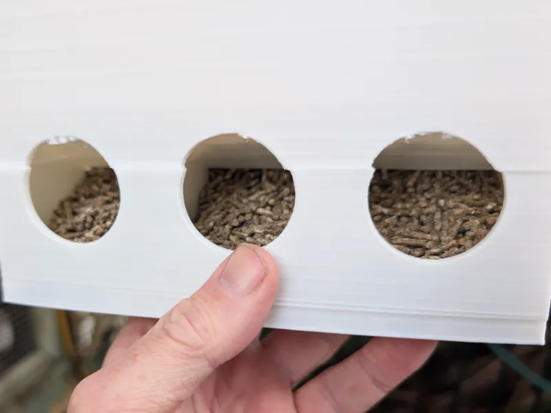 Quail Feeder 2.2.3