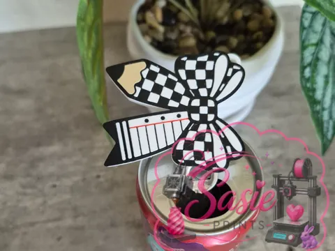 Accesorio para filamento: Checkered Pencil Bow Opener — referencia de MakerWorld