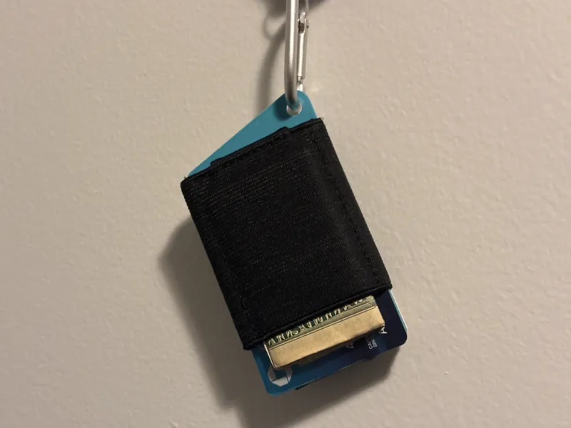 Slim Wallet Keychain Adapter