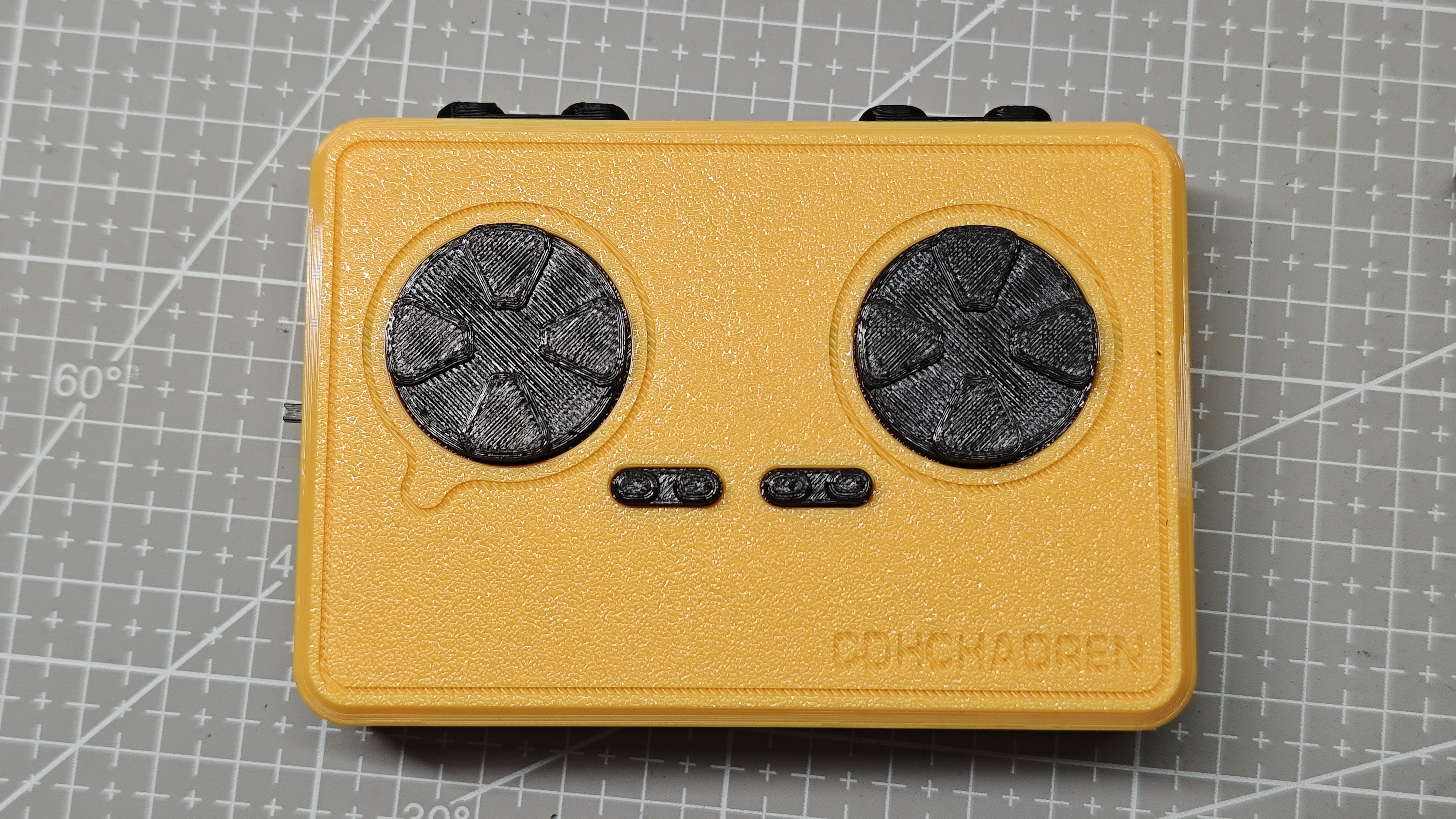 Miniatura 8 do modelo 3D 一拖三、18通道、8通道、4通道遥控器外壳