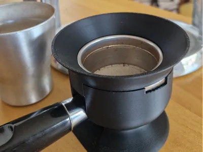 Station for ROK Espresso portafilter