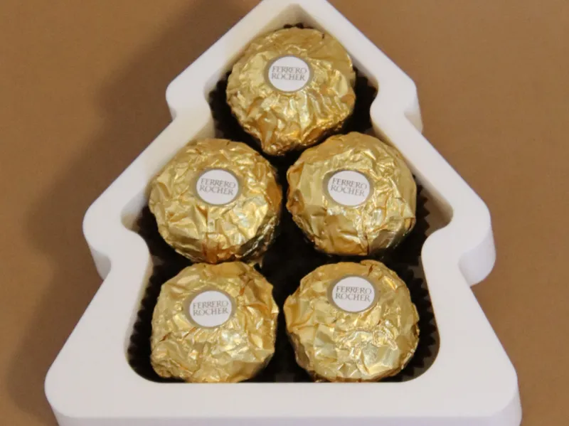 Weihnachtsbaum für  Ferrero Rocher