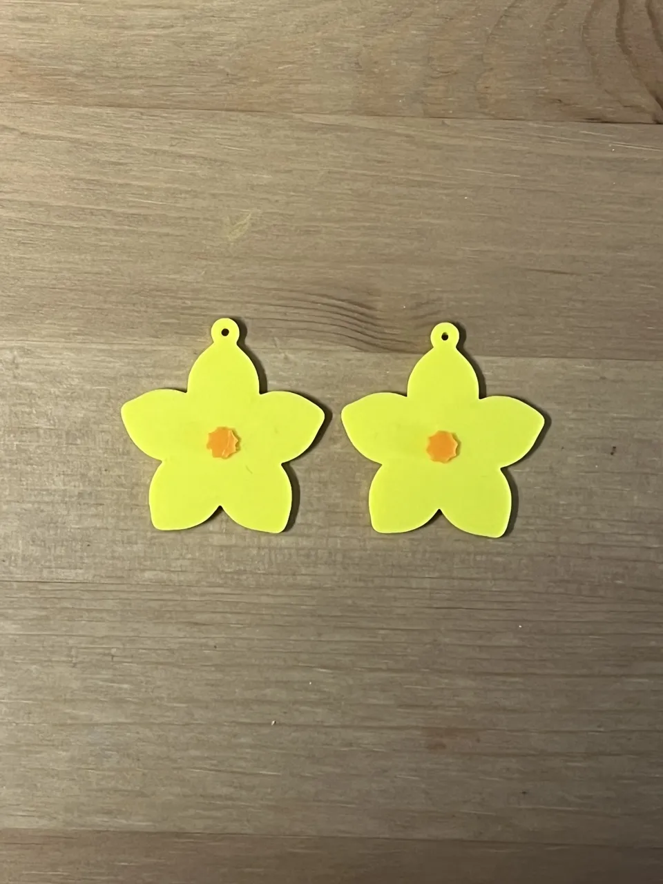 flower earrings view 2
