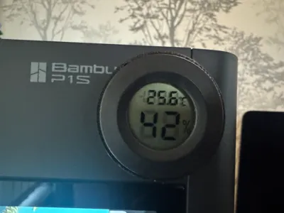 Temperature and Humidity Simple Magnetic