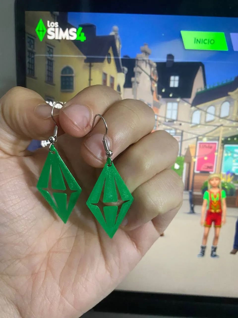 Plumbob Sims 4 Earrings view 2
