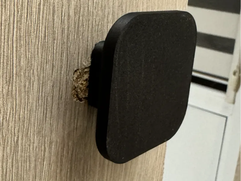 Sliding door handle