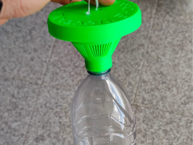 Trappola per mosche per bottiglie da 2L e 1.5L