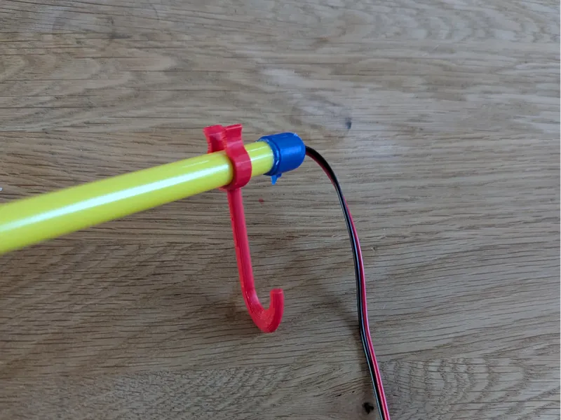 Clamp (9mm) with hook. Lantern hook replacement.