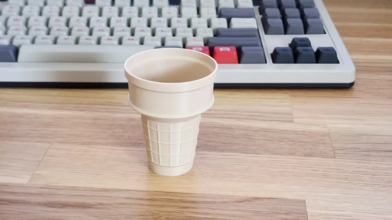 Ice cream cone pot