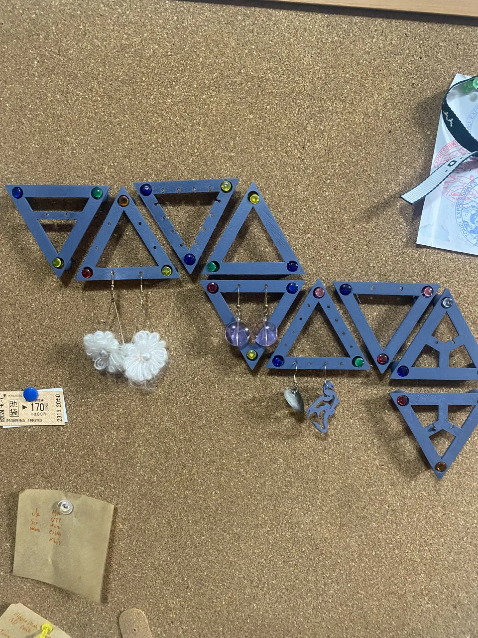 Modular Earring Holder for Corkboards view 2