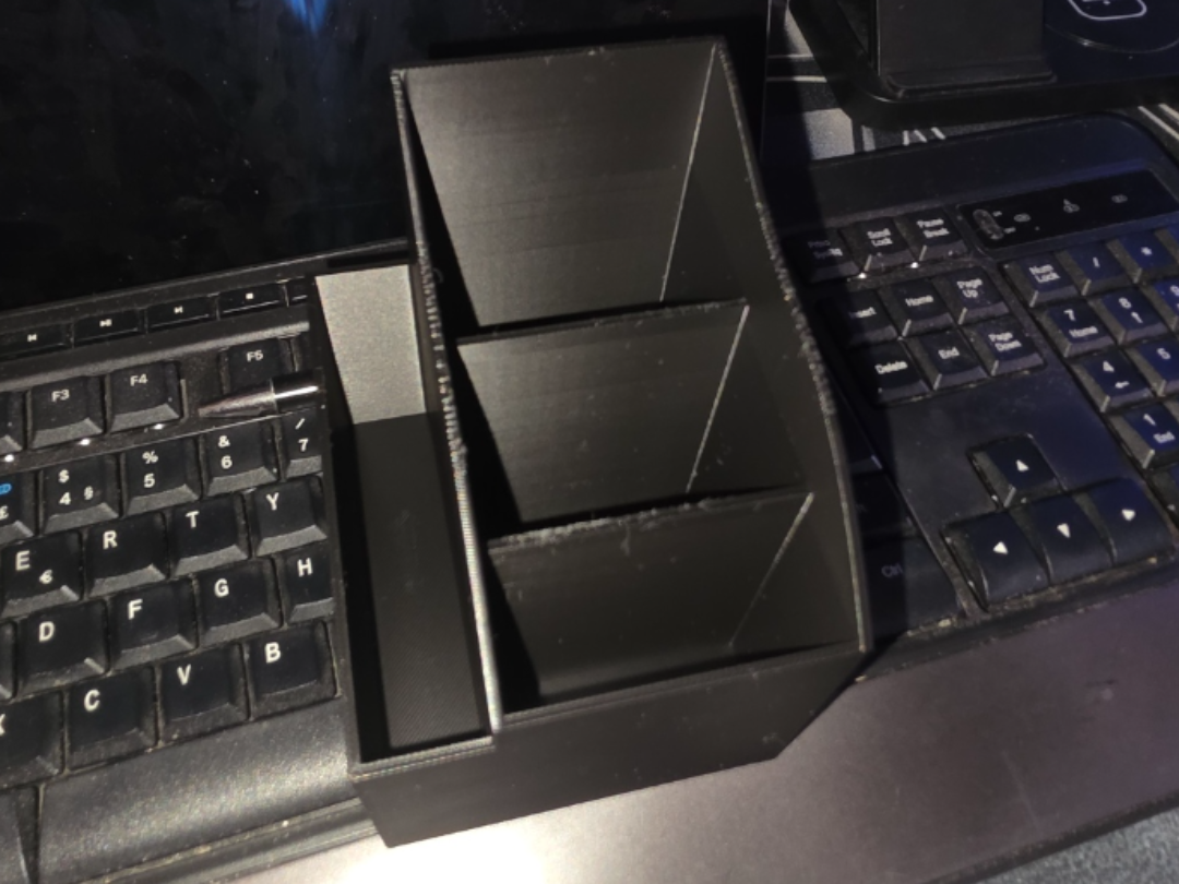 Suporte para comandos e Telefone 3D model