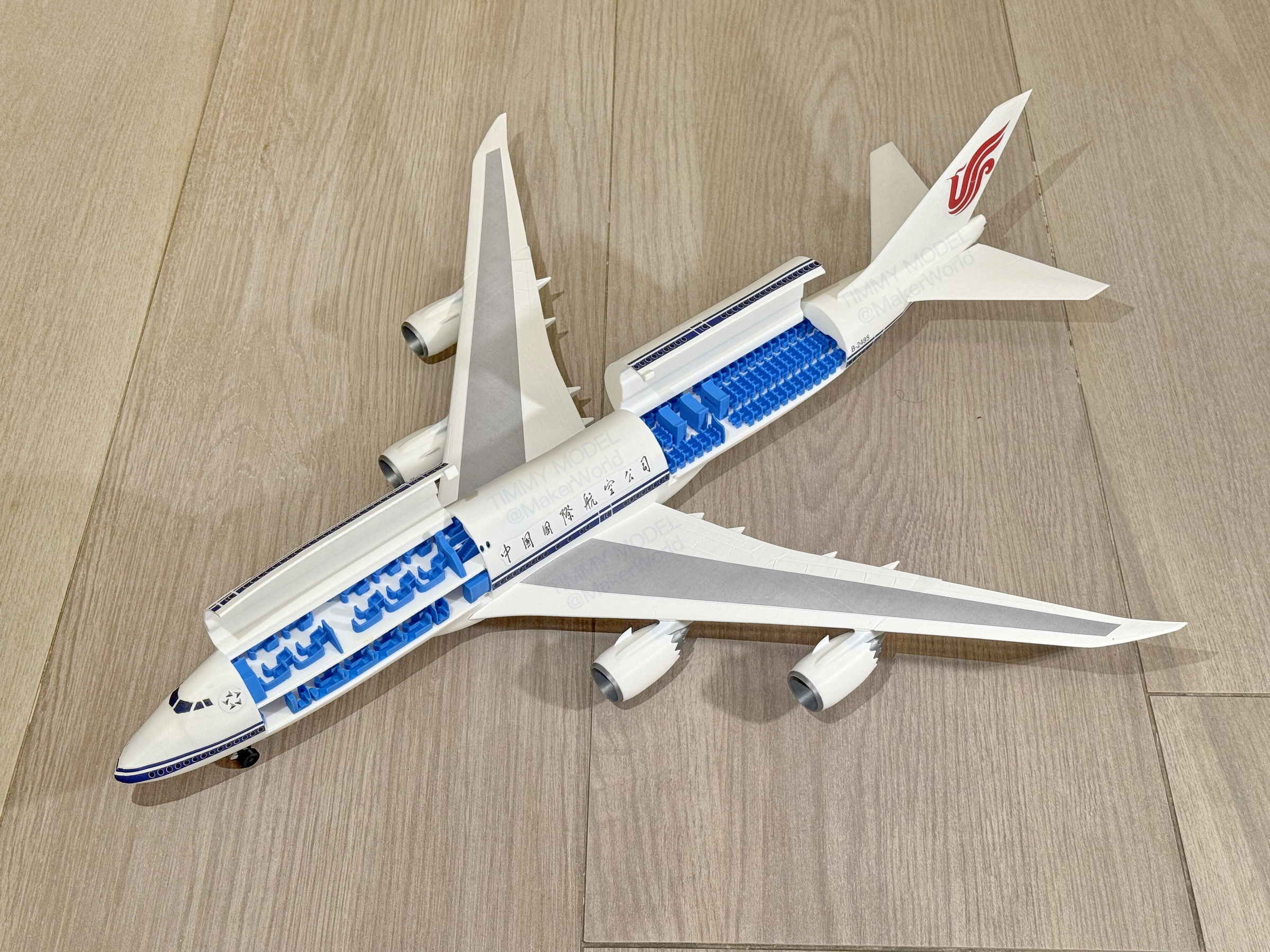 Boeing BOEING 747-8—Explorer Edition—1:100/120 Scale - Free 3D
