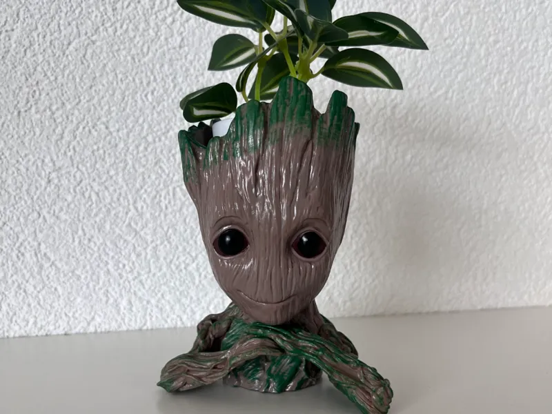Groot Vase / Groot Sculpturen / Groot Pflanztopf