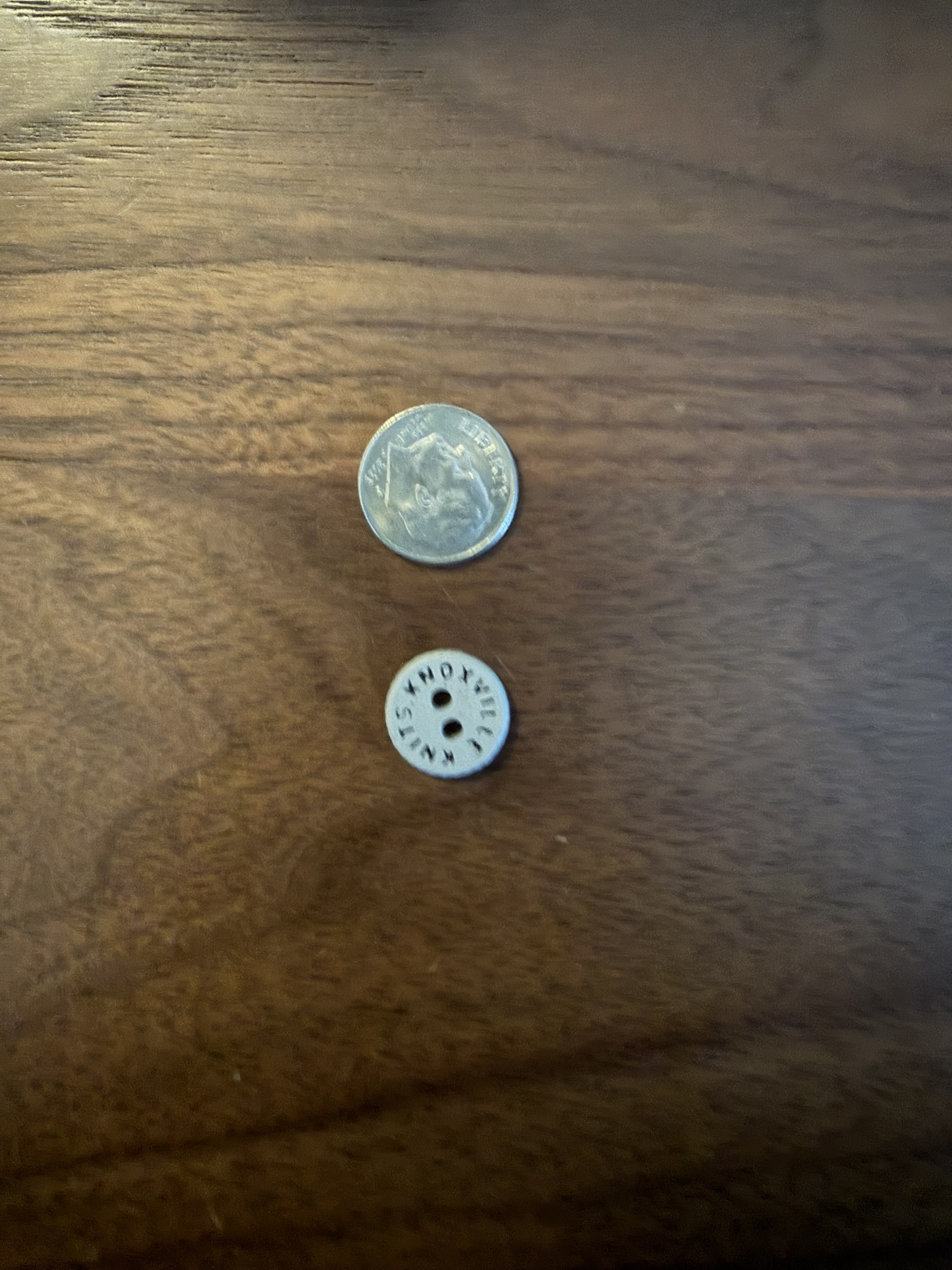 Miniatura 2 do modelo 3D Handmade Button