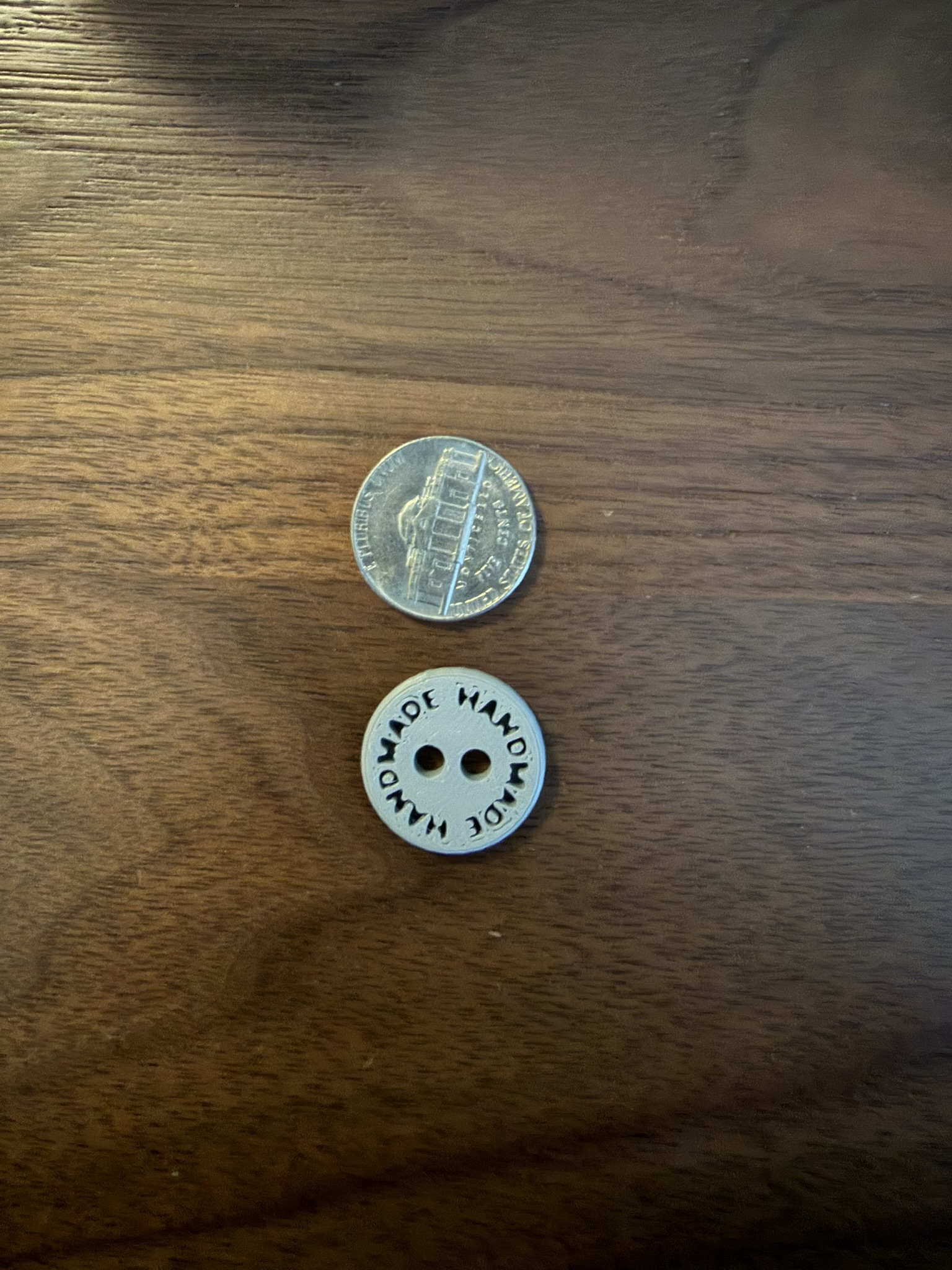 Miniatura 3 do modelo 3D Handmade Button