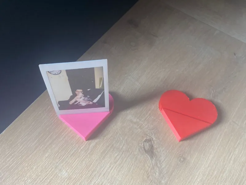 Polaroid Photo Holder - Valentine Day 